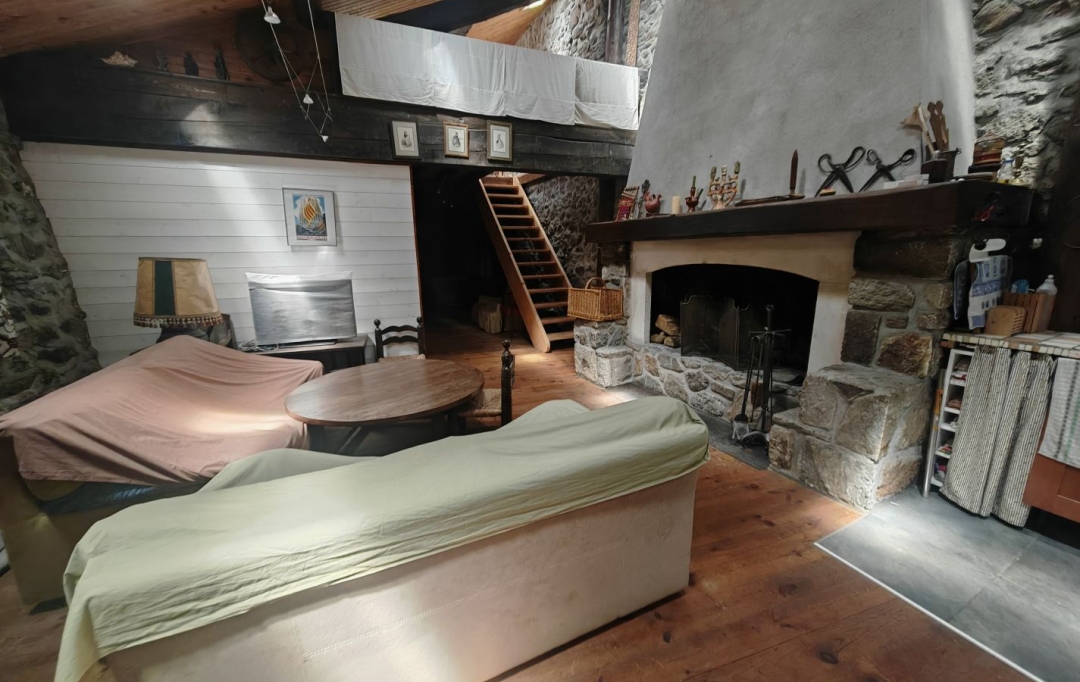 OVALIE IMMOBILIER : House | AX-LES-THERMES (09110) | 200 m2 | 160 000 &euro; 