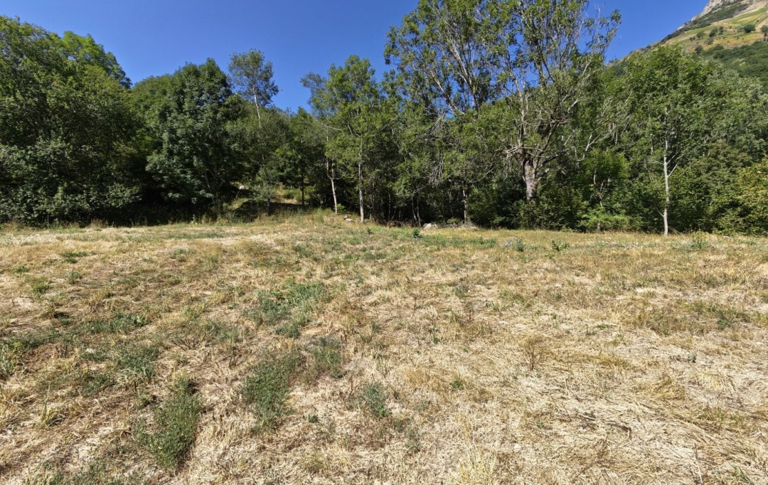 OVALIE IMMOBILIER : Terrain | AX-LES-THERMES (09110) | 0 m2 | 66 670 &euro; 