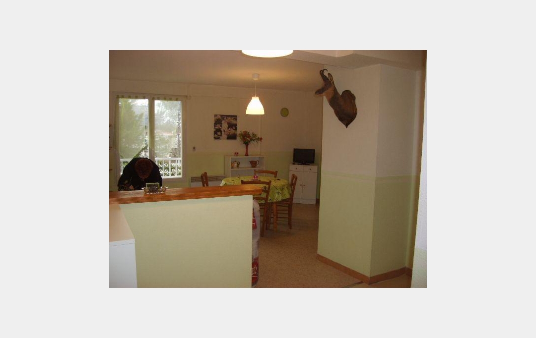 OVALIE IMMOBILIER : Building | TARASCON-SUR-ARIEGE (09400) | 0 m2 | 685 000 € 