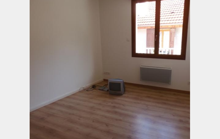 OVALIE IMMOBILIER : Appartement | TARASCON-SUR-ARIEGE (09400) | 55 m2 | 400 € 