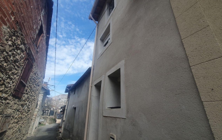 Maison RABAT-LES-TROIS-SEIGNEURS 89 m2 610 € Maison RABAT-LES-TROIS-SEIGNEURS 89 m2 610 €