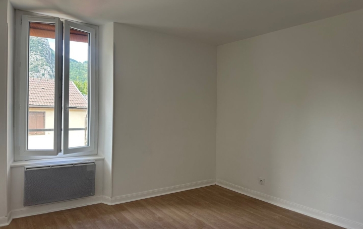Appartement P2   TARASCON-SUR-ARIEGE  37 m2 490 € 