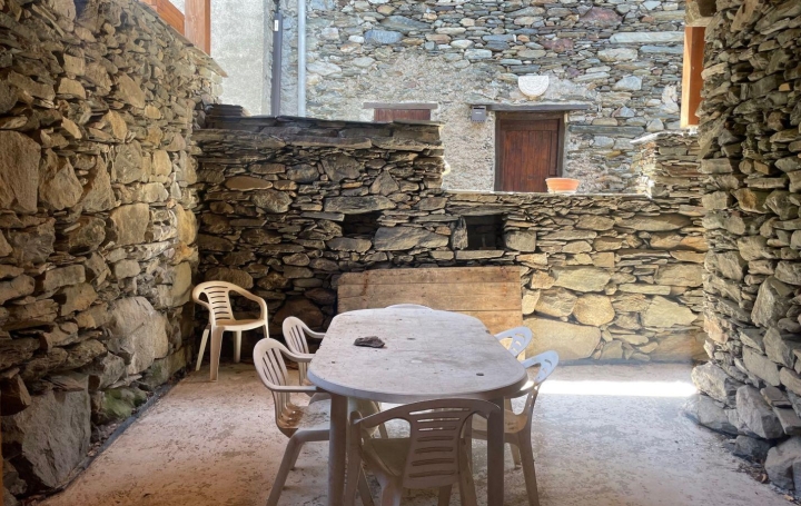 OVALIE IMMOBILIER : House | AUZAT (09220) | 102 m2 | 142 000 € 