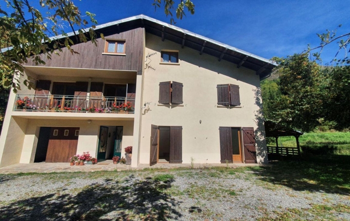  OVALIE IMMOBILIER House | AX-LES-THERMES (09110) | 234 m2 | 325 000 € 