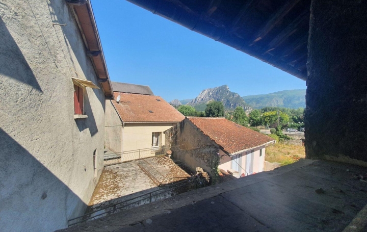 OVALIE IMMOBILIER : Immeuble | TARASCON-SUR-ARIEGE (09400) | 273 m2 | 56 000 € 