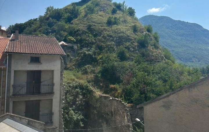 Maison TARASCON-SUR-ARIEGE 246 m2 109 900 € Maison TARASCON-SUR-ARIEGE 246 m2 109 900 €