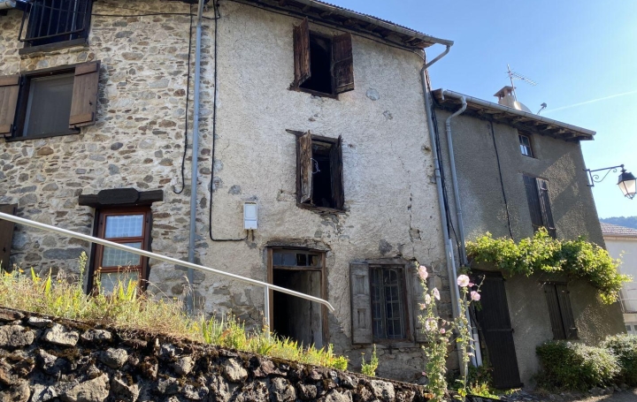 Maison SUC-ET-SENTENAC 89 m2 58 000 € Maison SUC-ET-SENTENAC 89 m2 58 000 €