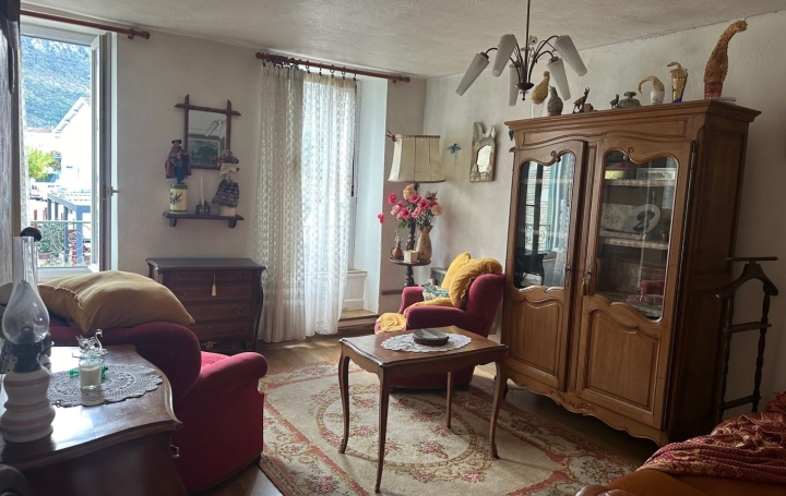 Maison TARASCON-SUR-ARIEGE 89 m2 95 000 € Maison TARASCON-SUR-ARIEGE 89 m2 95 000 €