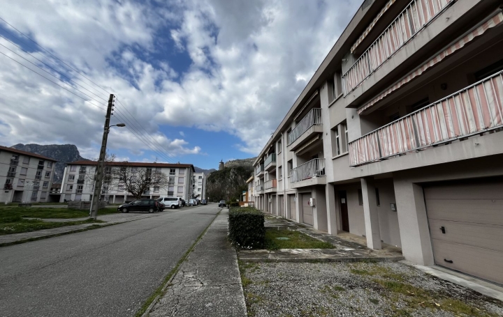  OVALIE IMMOBILIER Apartment | TARASCON-SUR-ARIEGE (09400) | 76 m2 | 99 000 € 