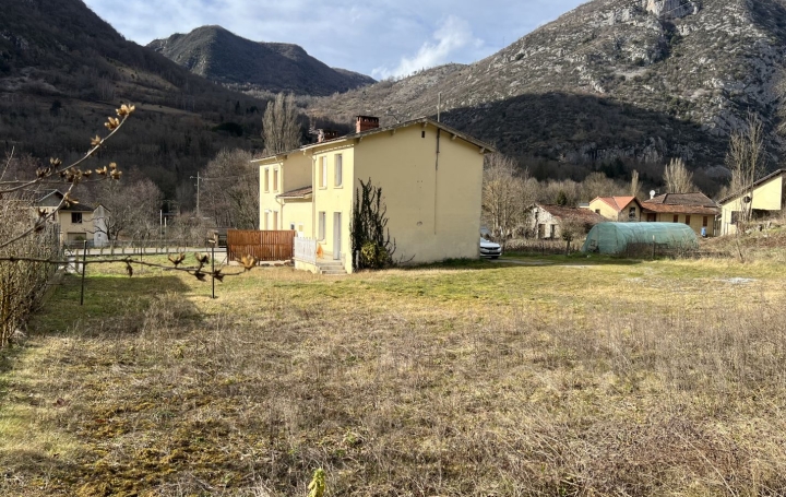 Maison   TARASCON-SUR-ARIEGE  57 m2 85 000 € 