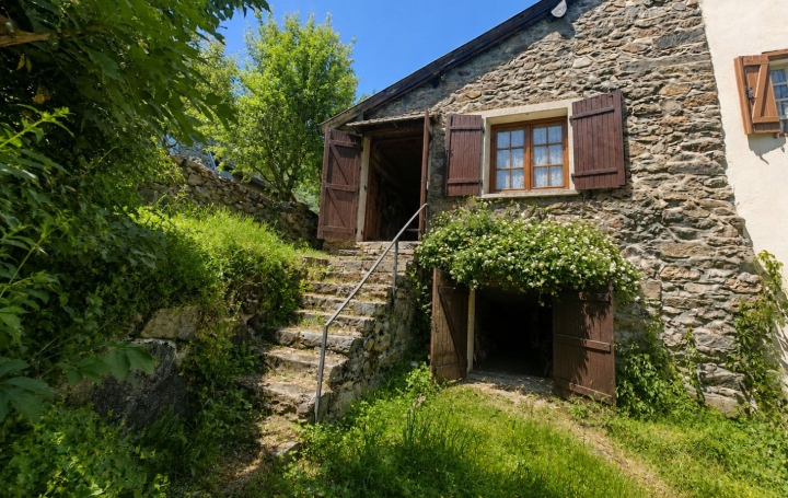  OVALIE IMMOBILIER House | AX-LES-THERMES (09110) | 200 m2 | 160 000 € 