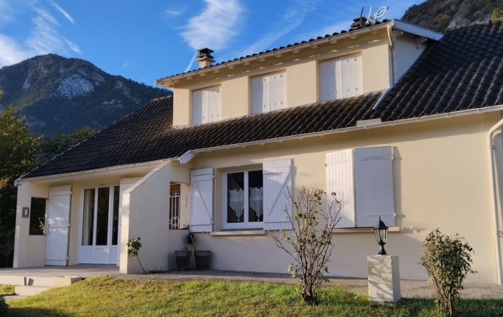 Maison   TARASCON-SUR-ARIEGE  131 m2 249 000 € 